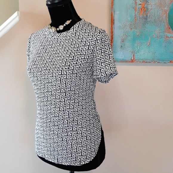 Ann Taylor Loft/ Blue/ White / Print/  Blouse - Picture 5 of 13